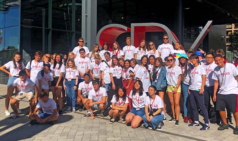 Foto de alumnos de Hola USA en orientación Washington D.C.