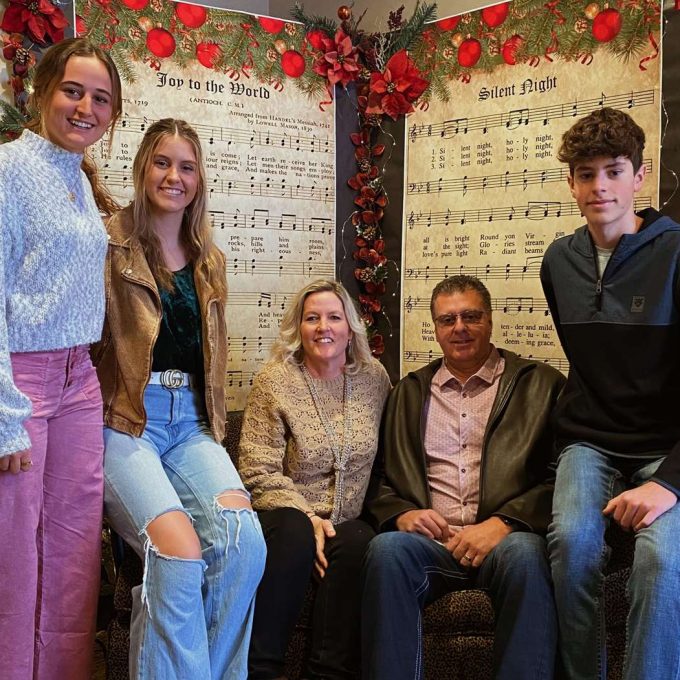 img_mcgrath_foto_publico-usa_F3254B79-BF3B-4767-8607-6B8A183167C5 2